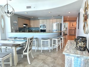 Island Tower 1503 7