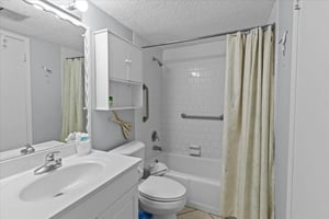 Holiday Surf and Racquet Unit 217 7