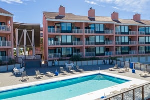 Palm Beach Club 217 4
