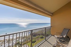 Coral Reef Club 47 22
