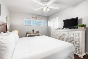 Holiday Surf and Racquet Unit 114 4