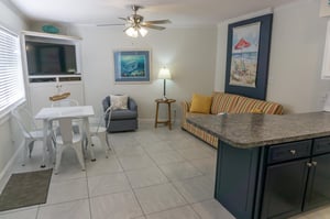 Capri 101 4