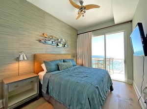 Emerald Isle 1704 24