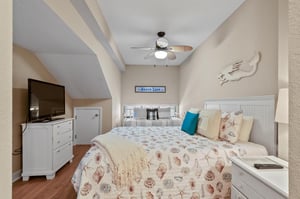 Palm Beach Club 217 13