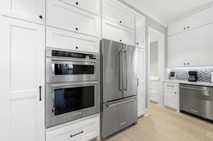 Substantial appliance and pantry capacity make groceries and group meals easier to manage.