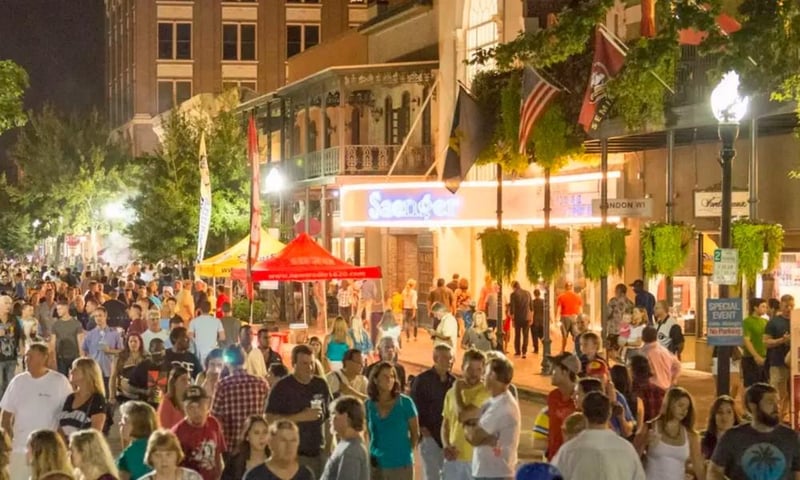 117906 Pensacola Gallery Night1