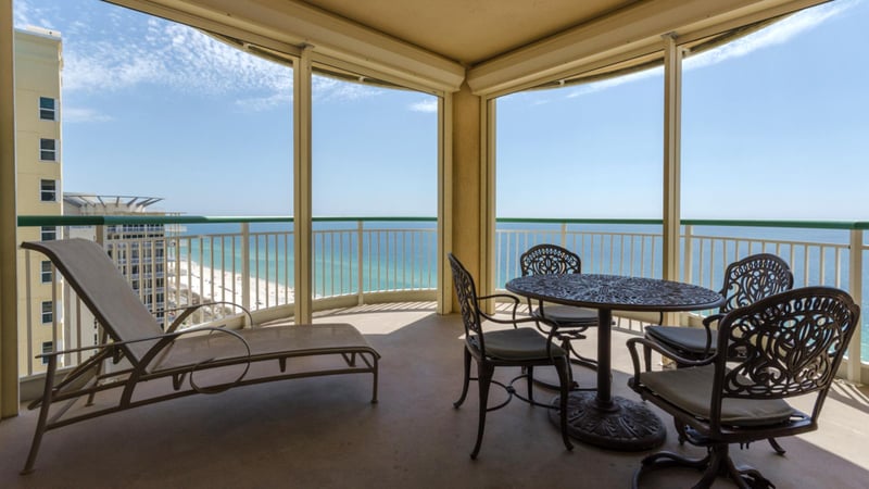 40509 Penthouse Condos