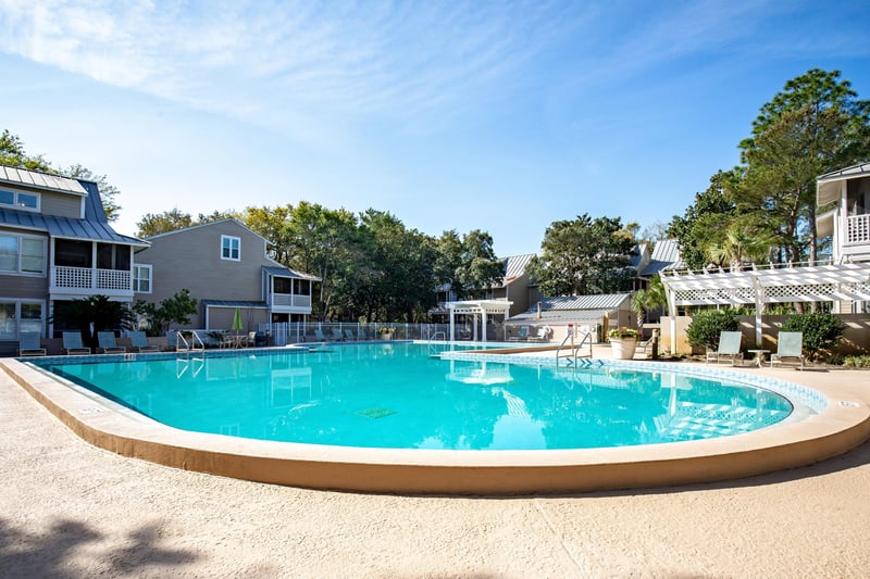 Large Cottage Pool for the Family to Enjoy - Seasonally Heated