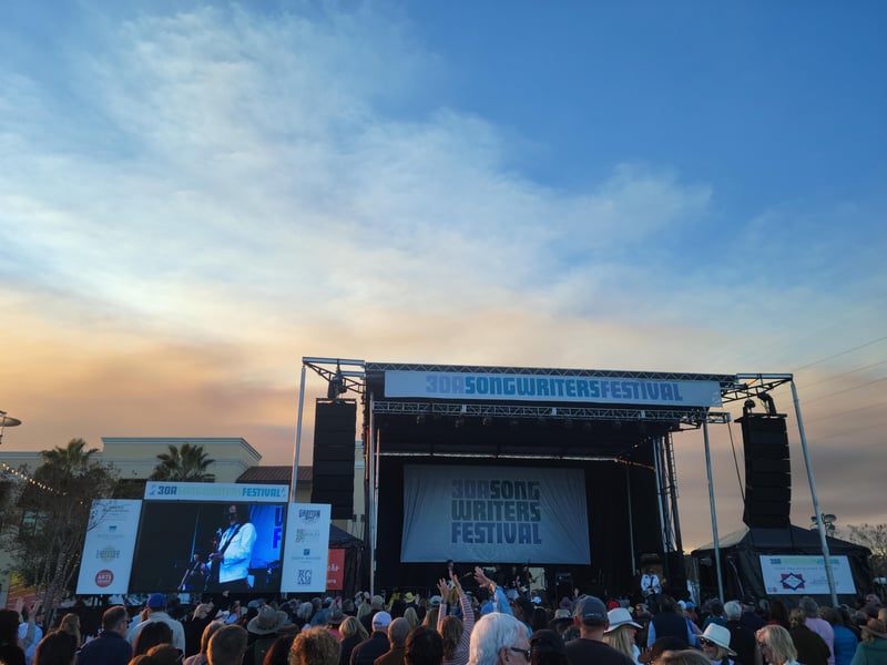 2187127 30aswf Gin Blossoms 2023