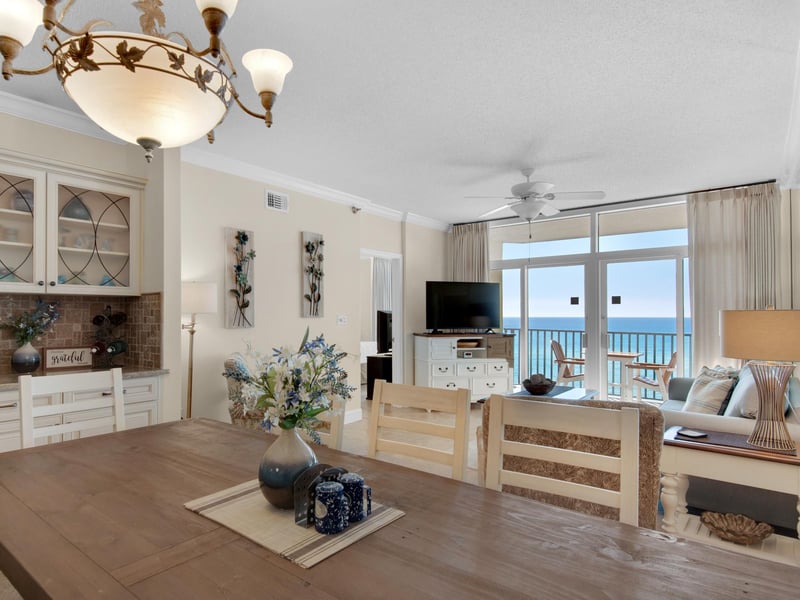 767931 Livingareawithprivatebalcony