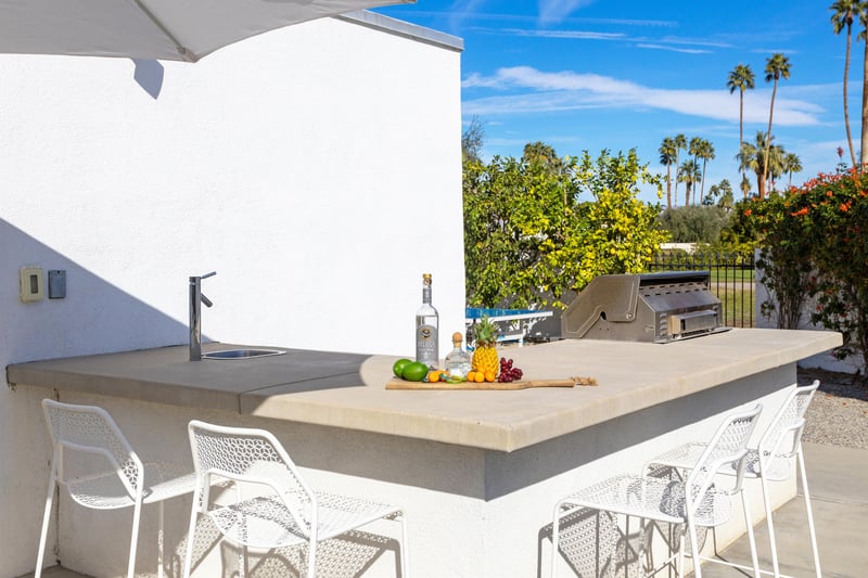 Outdoor bar with built in BBQ