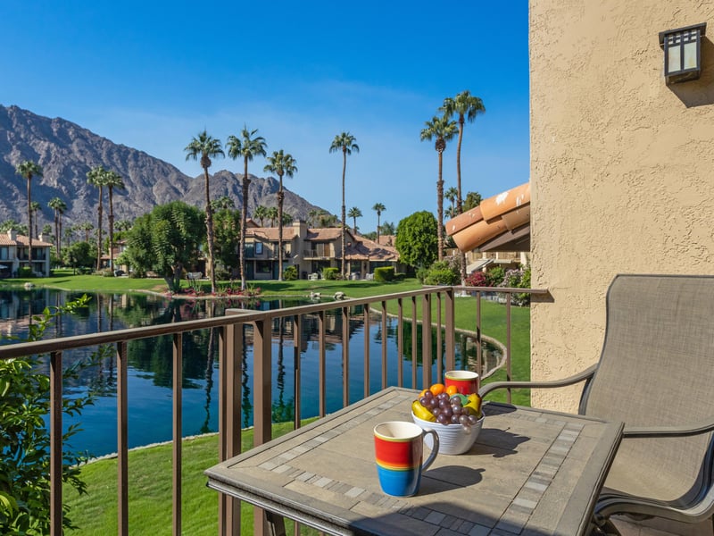 Take your morning coffee alfresco