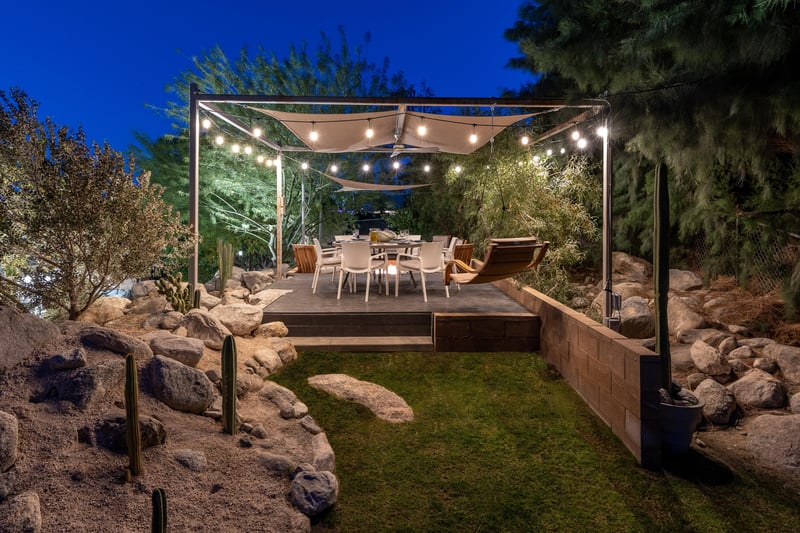 Secluded dining area