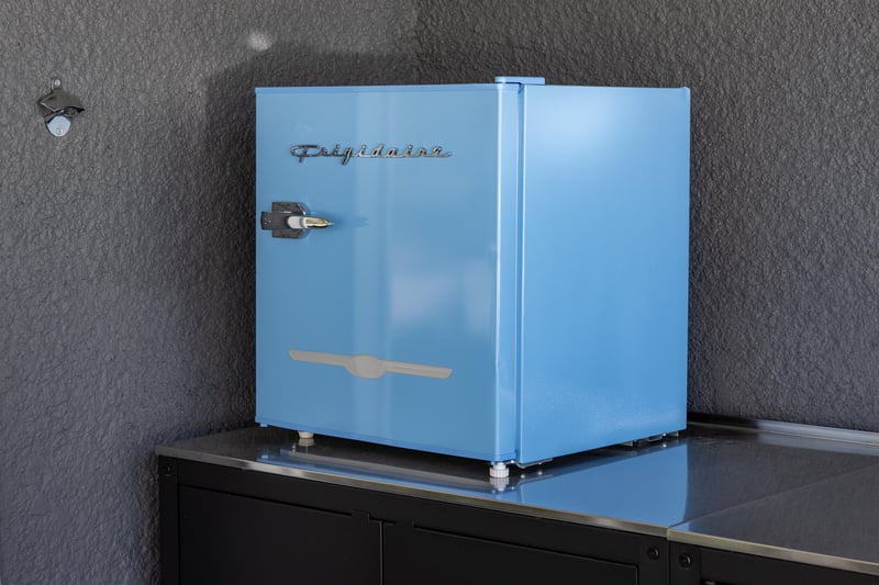 Mini fridge