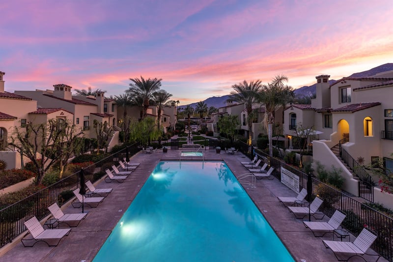 362047 Acme Condo Rentals