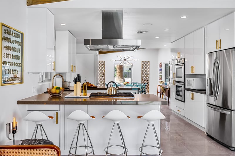 Kitchen Breakfast Bar