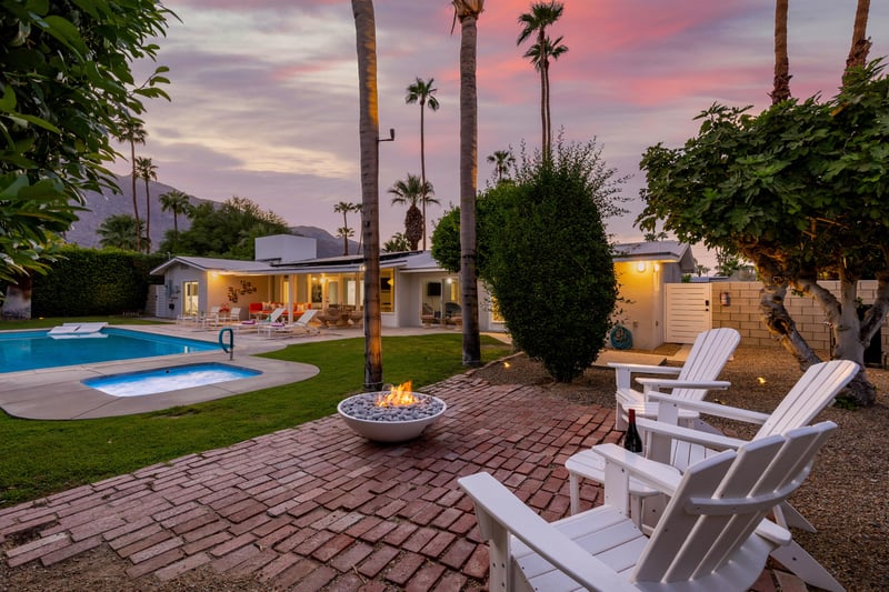 Spend your evenings around the fire