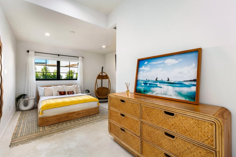 Relaxing guest bedroom