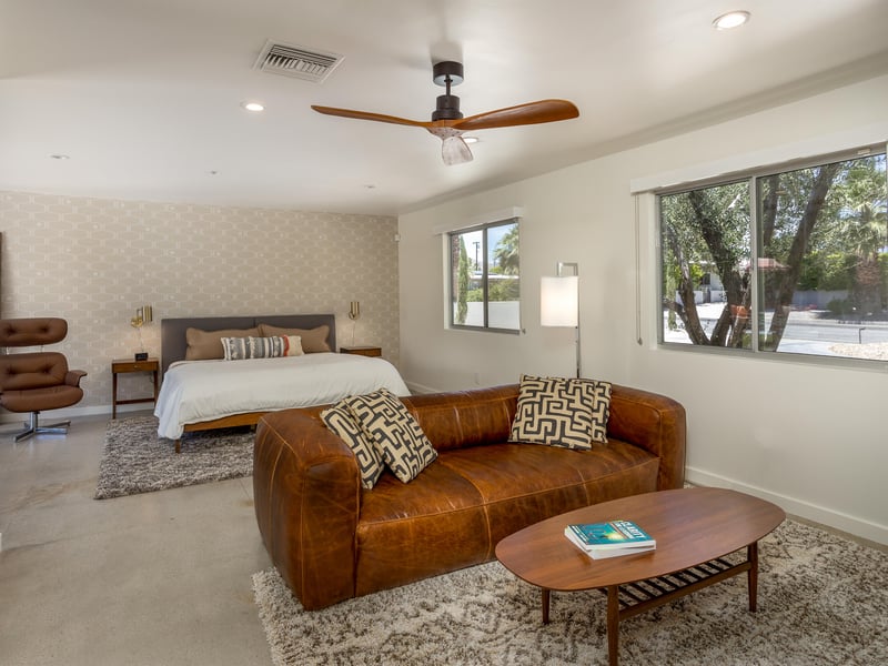 King Master w Sitting Room