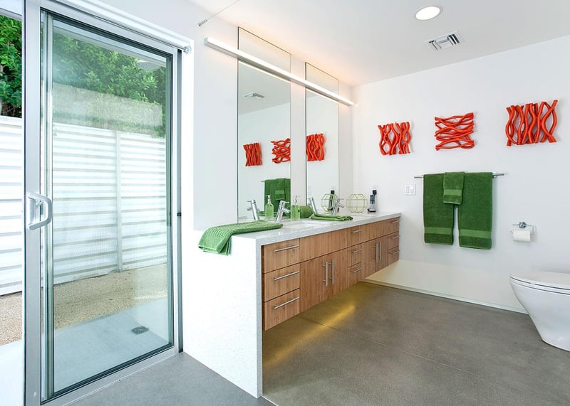 Pamper yourself in the luxurious bathroom