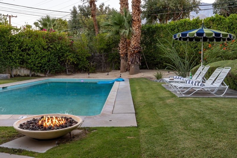 Spacious backyard area