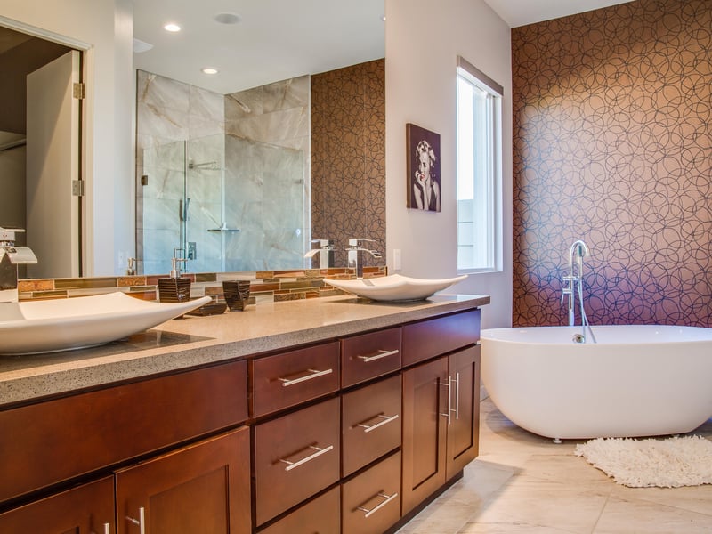 Deluxe Bath at Sun Haven Escape