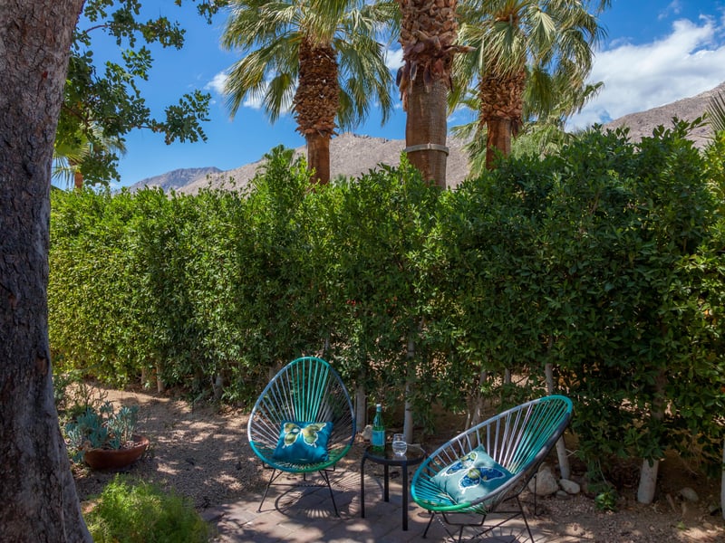 Take your morning coffee alfresco