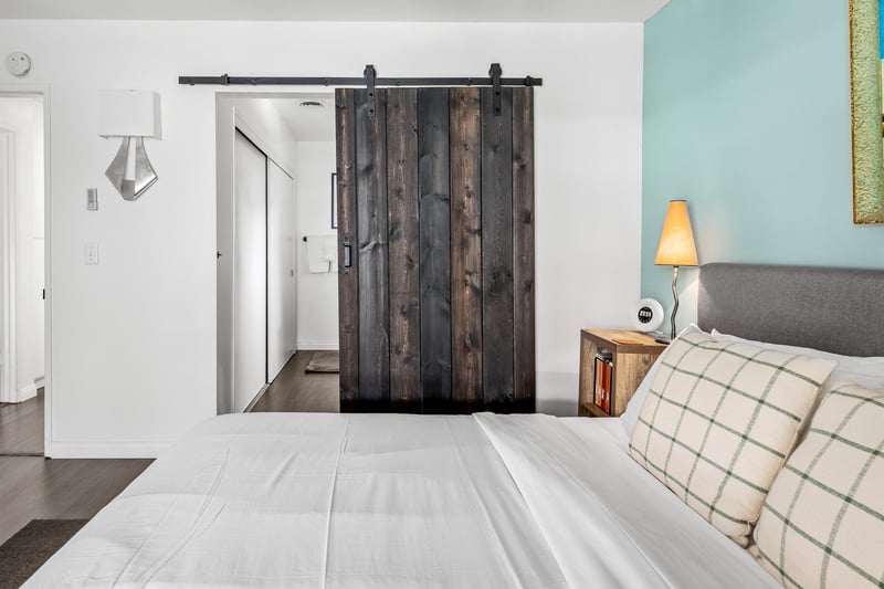 Ensuite guest bathroom