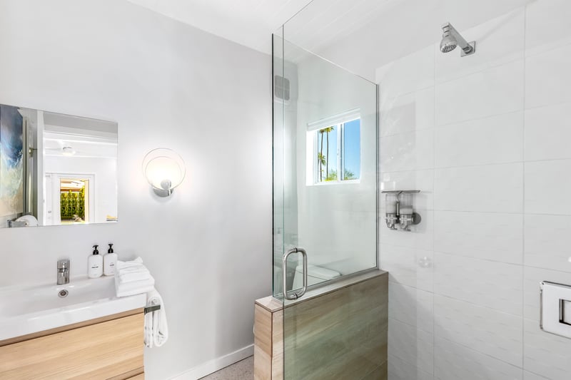 Bright bathroom with walkin shower