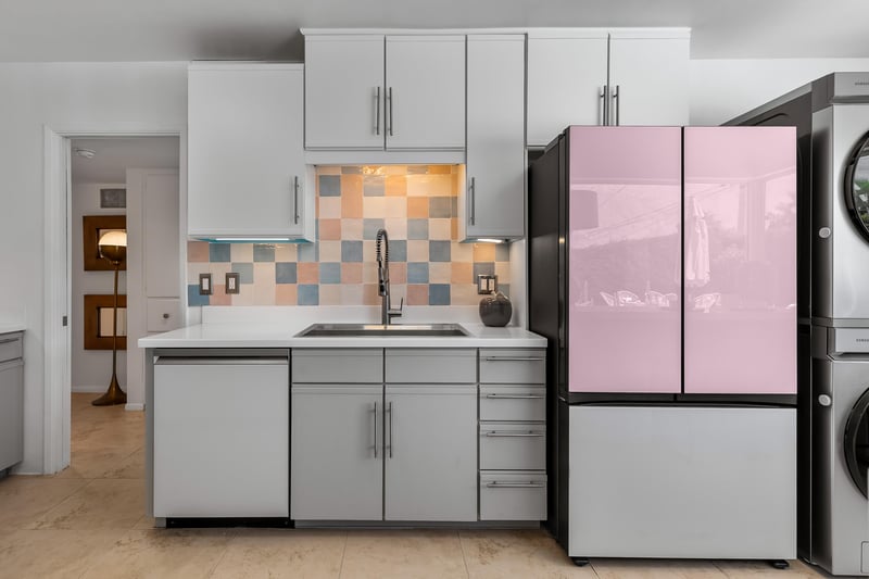 Lovely blue and yellow backsplash