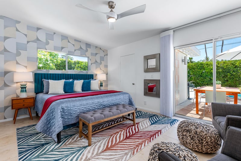 Relaxing guest bedroom