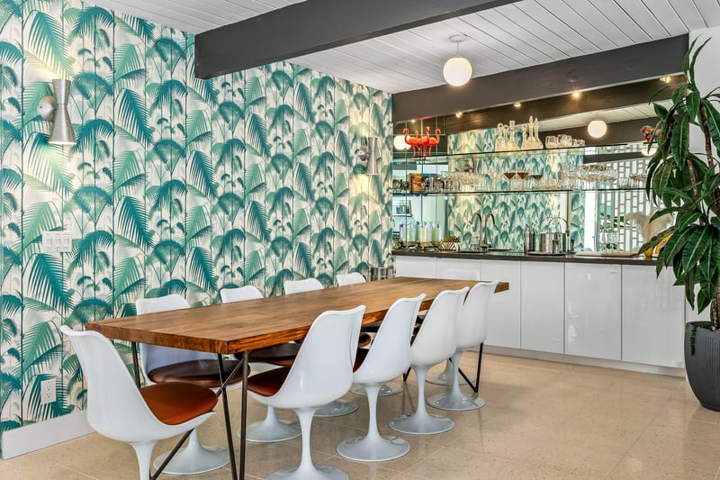 Indoor dining for ten