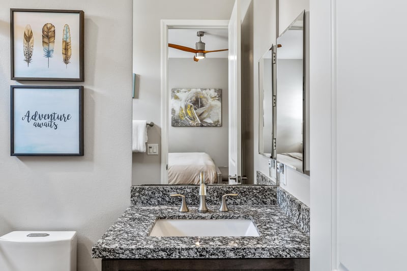 Third primary suite en suite bathroom