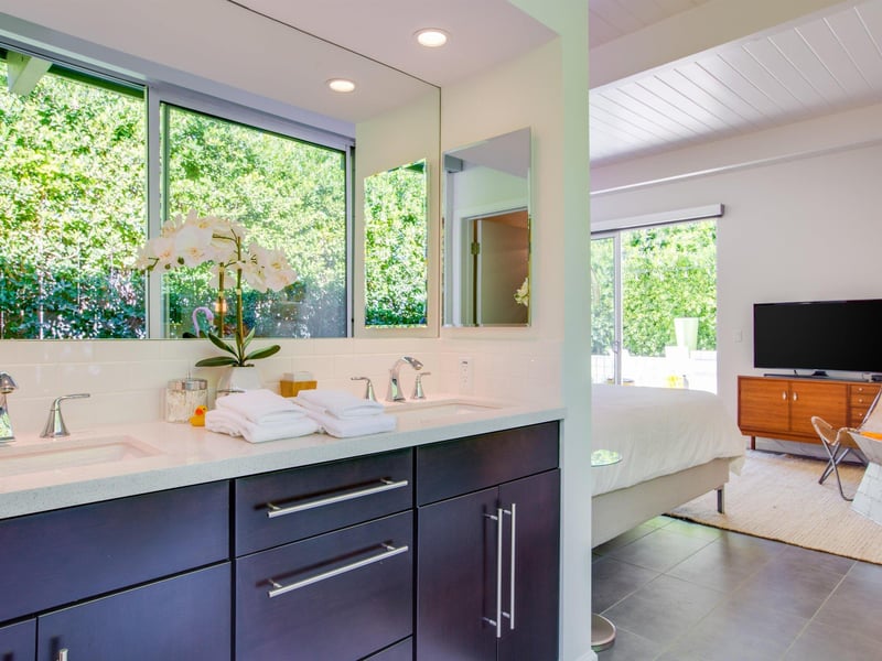 Beautiful en suite bathroom