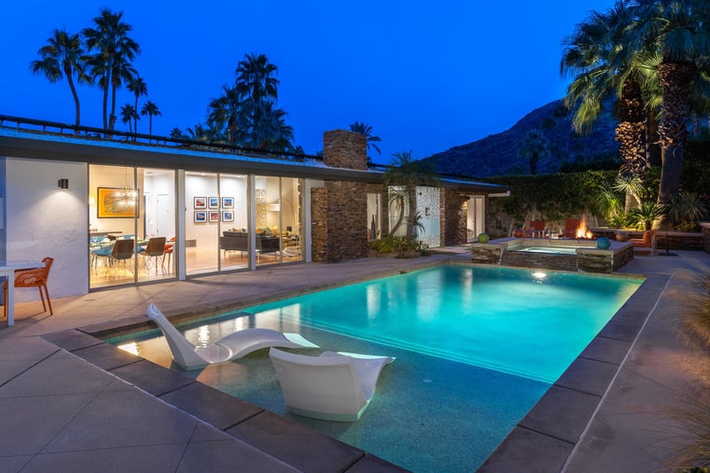 Gorgeous pool, spa and sun tanning deck