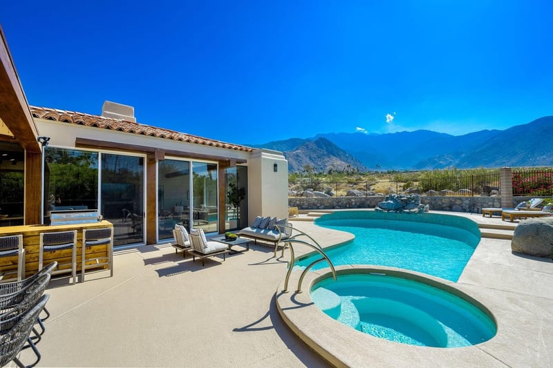 Gorgeous Pool and Amazing Mountain Views