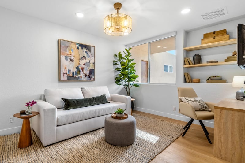 DenOffice  Queen sleeper sofa