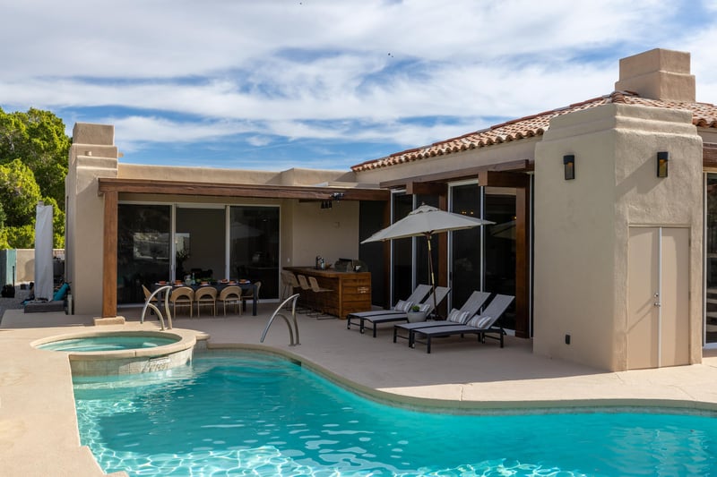 Lounge in covered lounge chairs