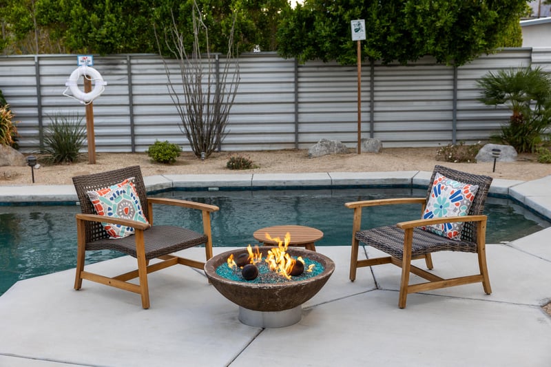 Time for some gossip around the firepit