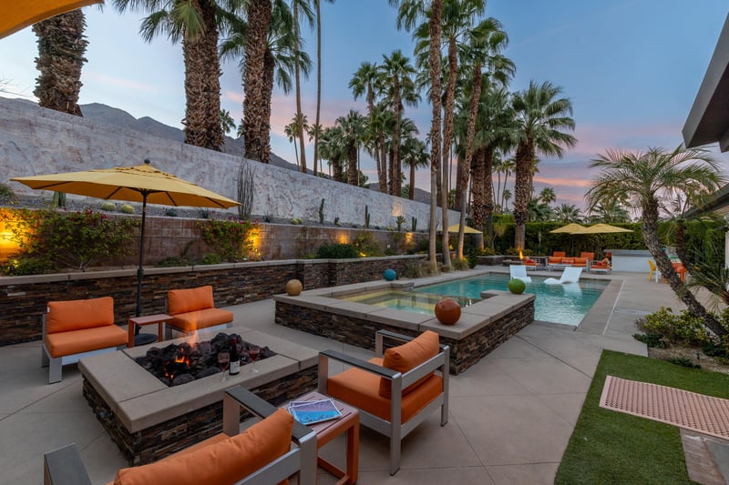 Gorgeous landscaping and Palm Trees everywhere