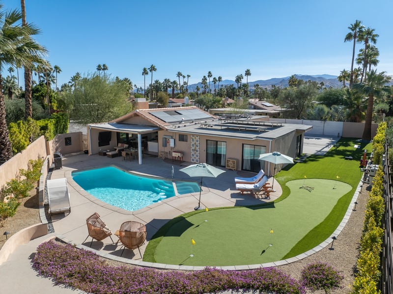 Huge back yard at Maison Du Soleil