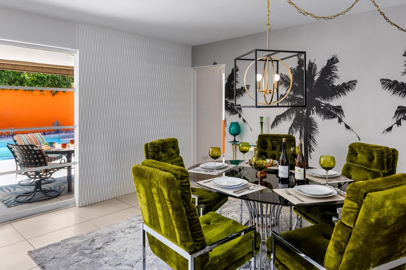 Indoor dining for four