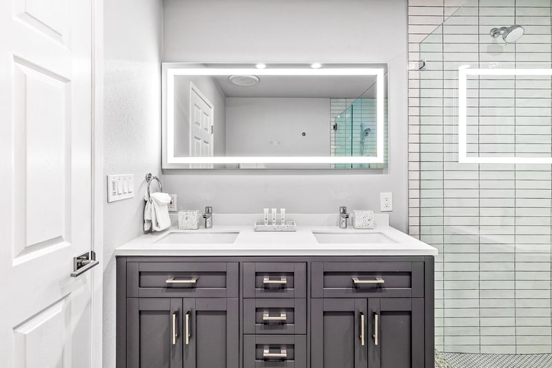Dual sink vanity in this guest bathroom