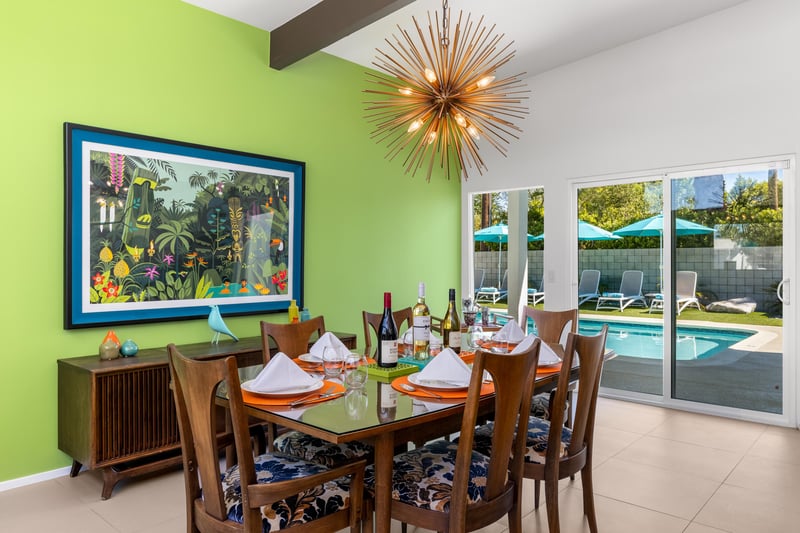 Gorgeous dining room for 6