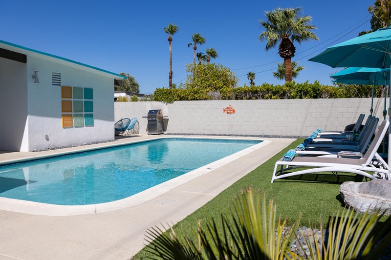 Gorgeous Pool deck landscaping