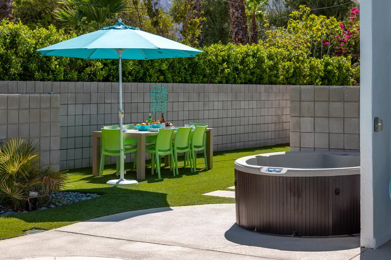 Al fresco dining next to the Spa