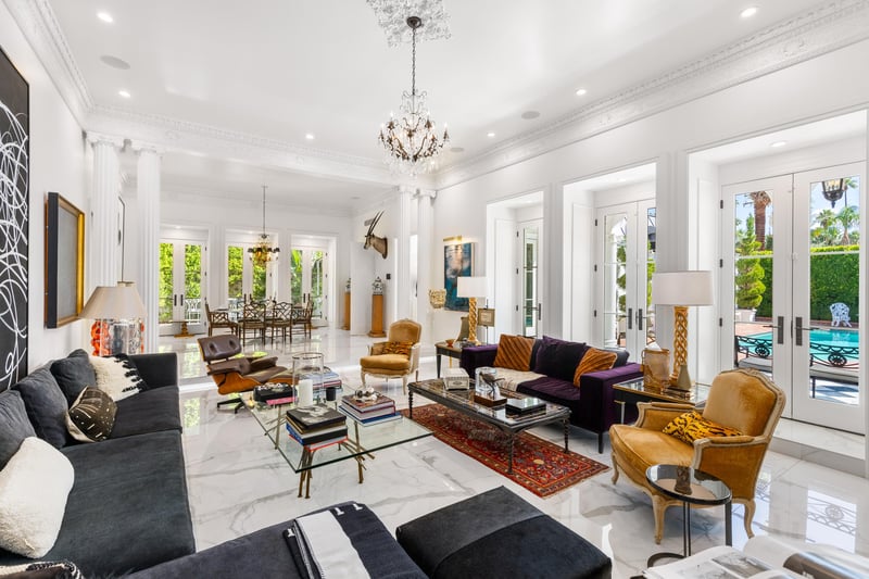 Incredible flow from living room to dining room