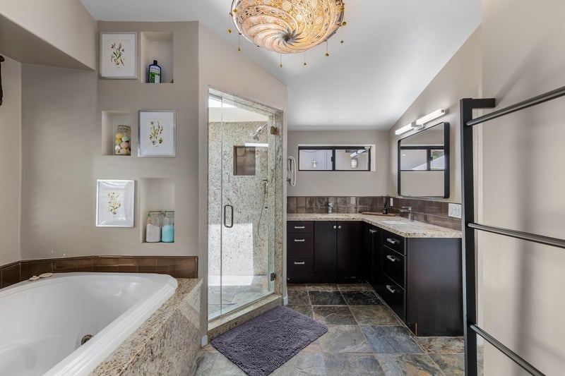 Spalike guest bathroom