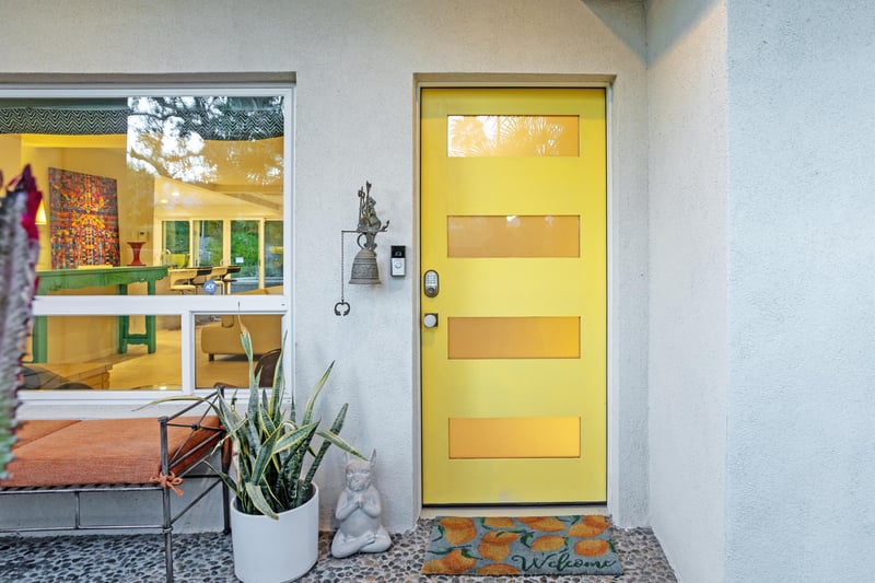 The cute yellow door