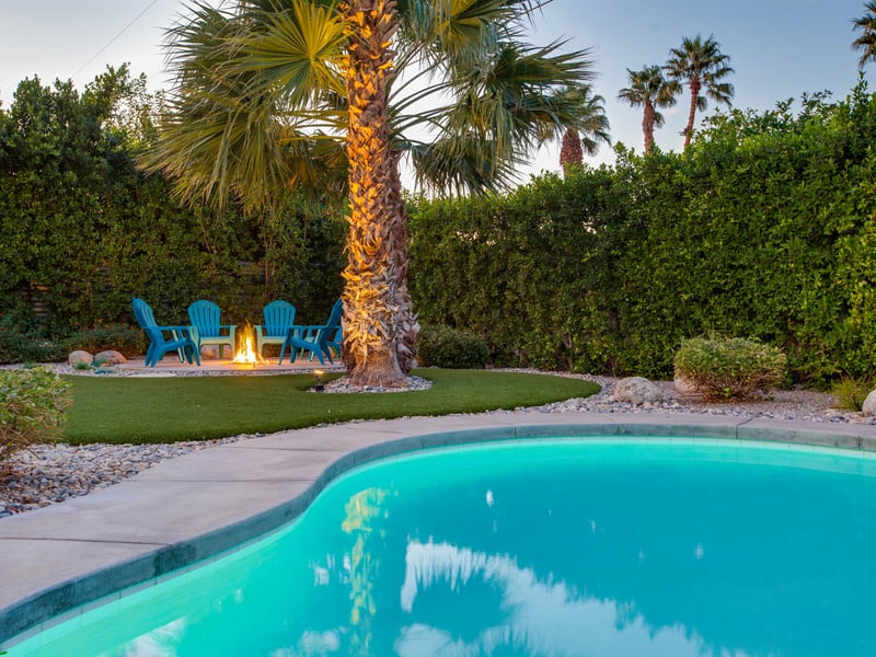 Plenty of poolside amenities